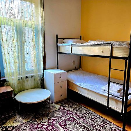 Colors Hostel ティビリシ エクステリア 写真