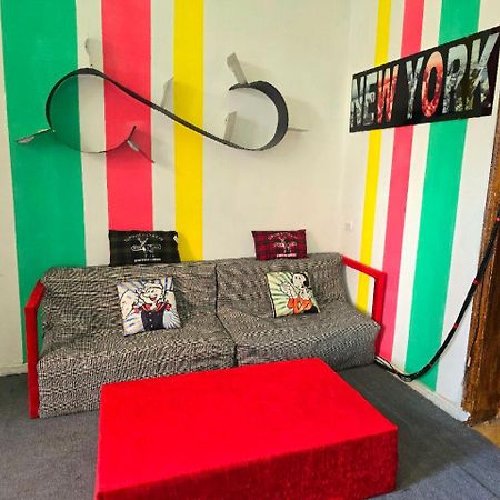 Colors Hostel ティビリシ エクステリア 写真