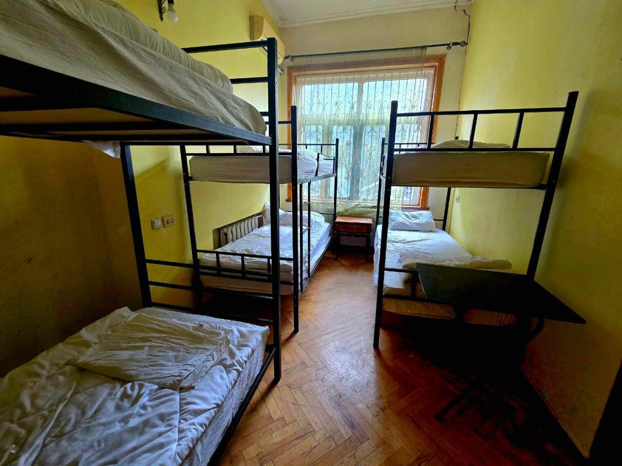 Colors Hostel ティビリシ エクステリア 写真
