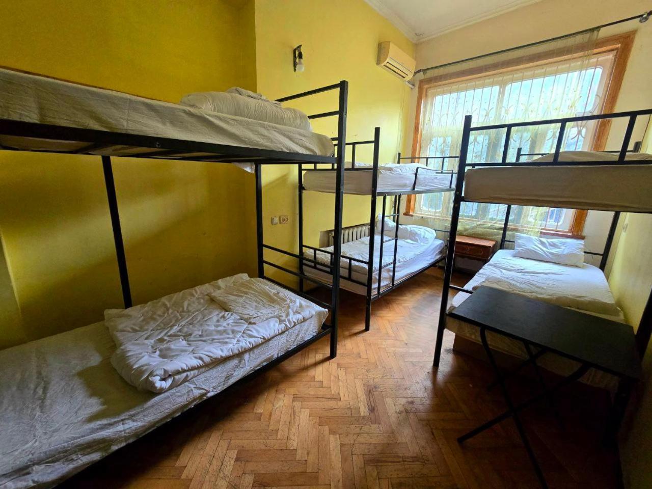Colors Hostel ティビリシ エクステリア 写真
