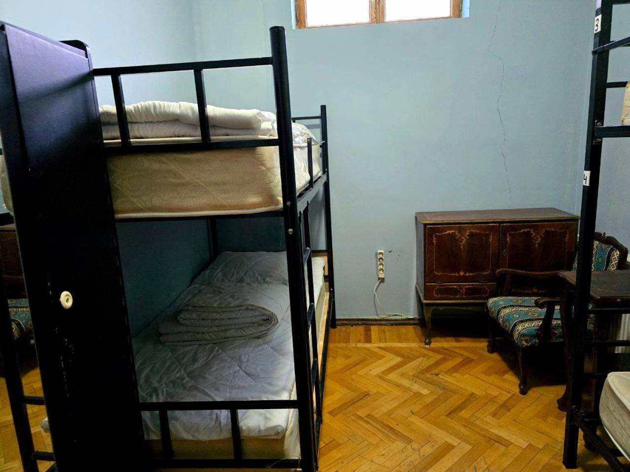 Colors Hostel ティビリシ エクステリア 写真