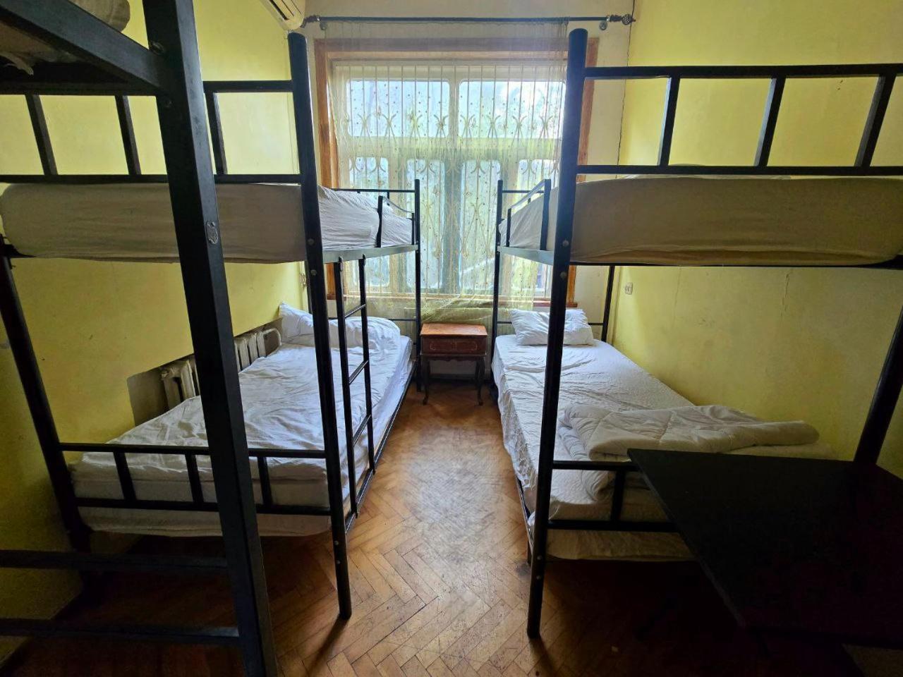Colors Hostel ティビリシ エクステリア 写真