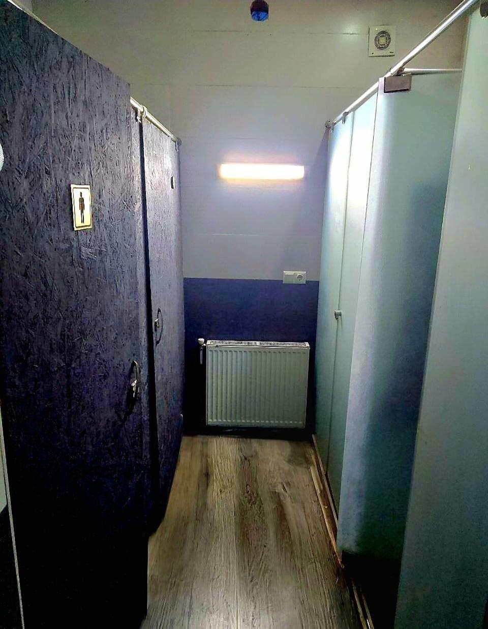 Colors Hostel ティビリシ エクステリア 写真