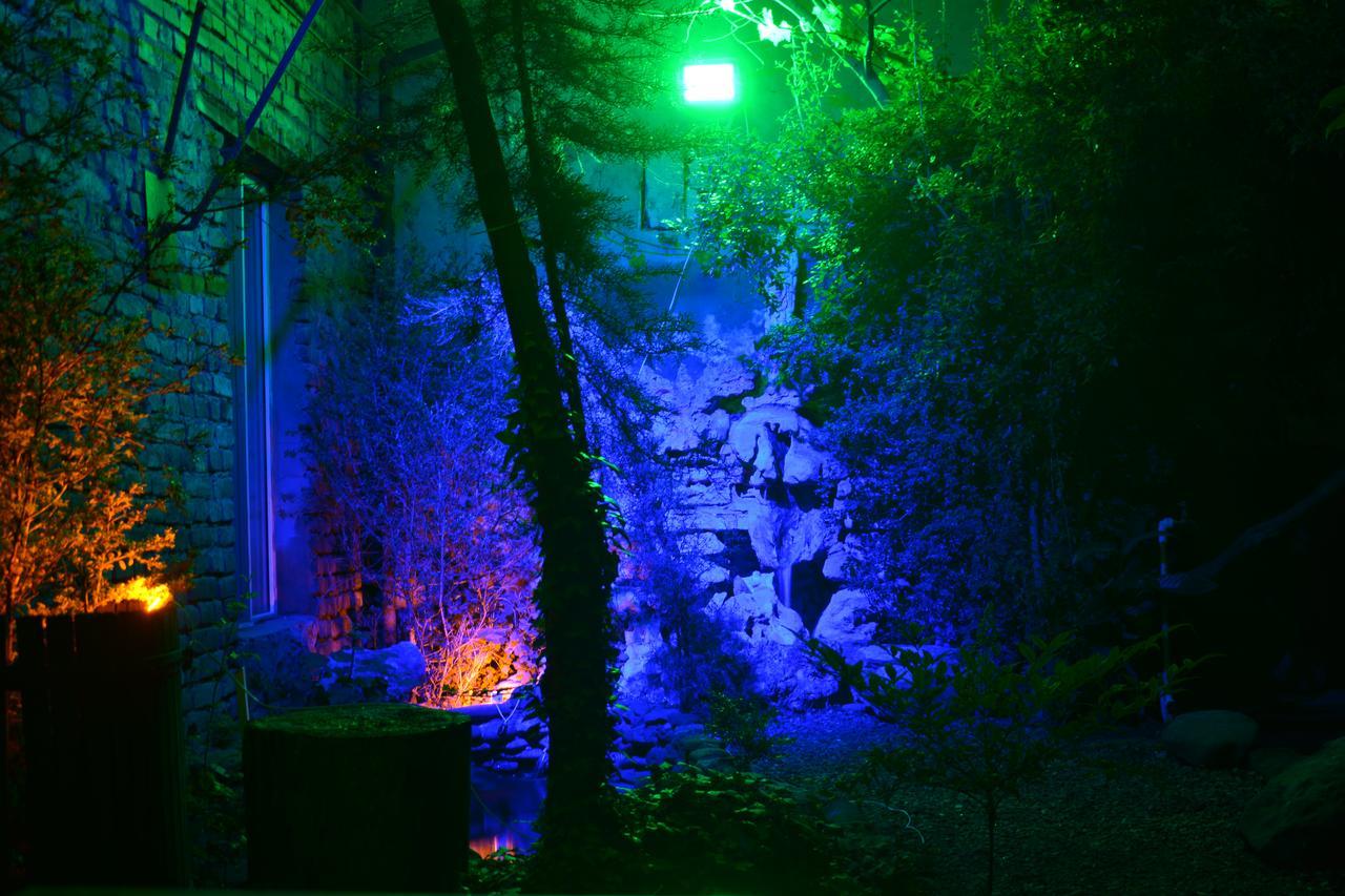 Colors Hostel ティビリシ エクステリア 写真