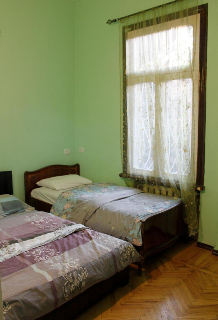 Colors Hostel ティビリシ 部屋 写真