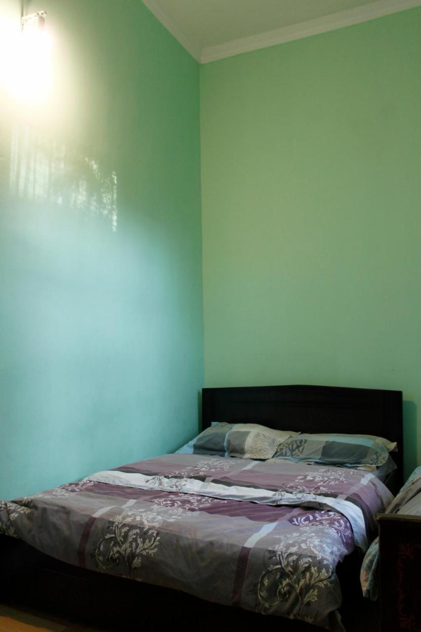 Colors Hostel ティビリシ エクステリア 写真