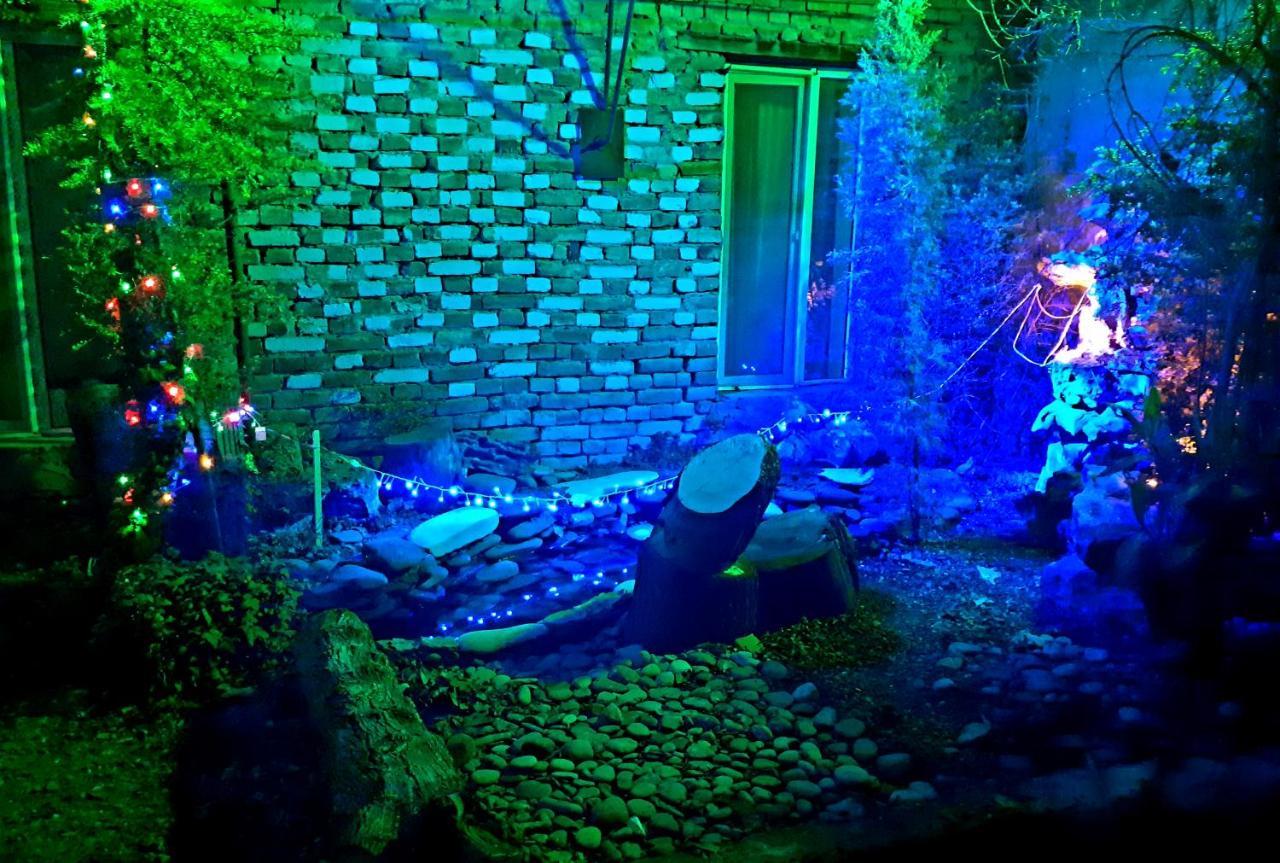 Colors Hostel ティビリシ エクステリア 写真