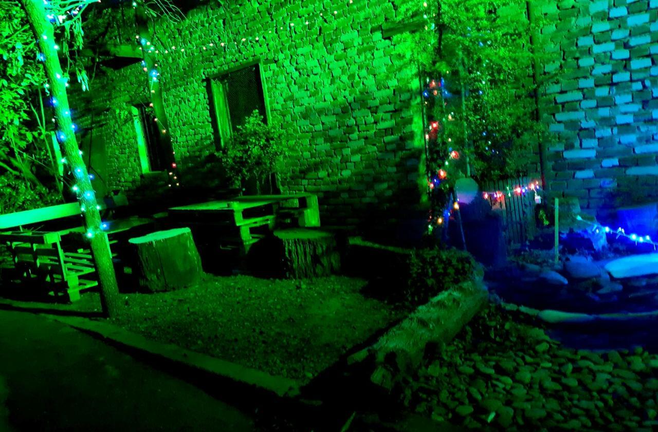 Colors Hostel ティビリシ エクステリア 写真